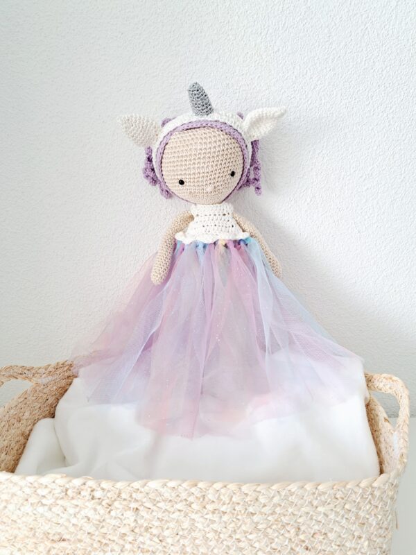 Puppe "Einhornmädchen" lila